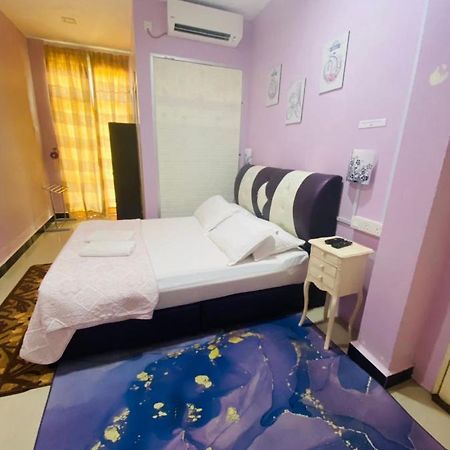 Paka Tamim Seaview Hotel 외부 사진