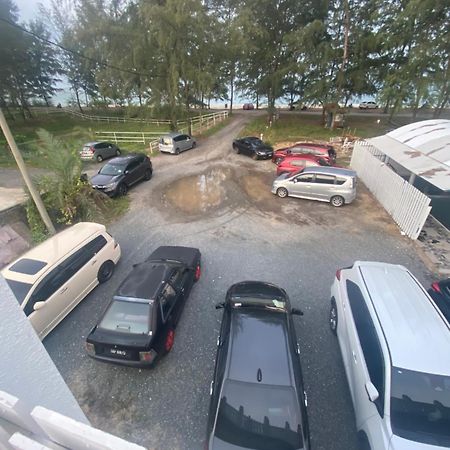 Paka Tamim Seaview Hotel 외부 사진