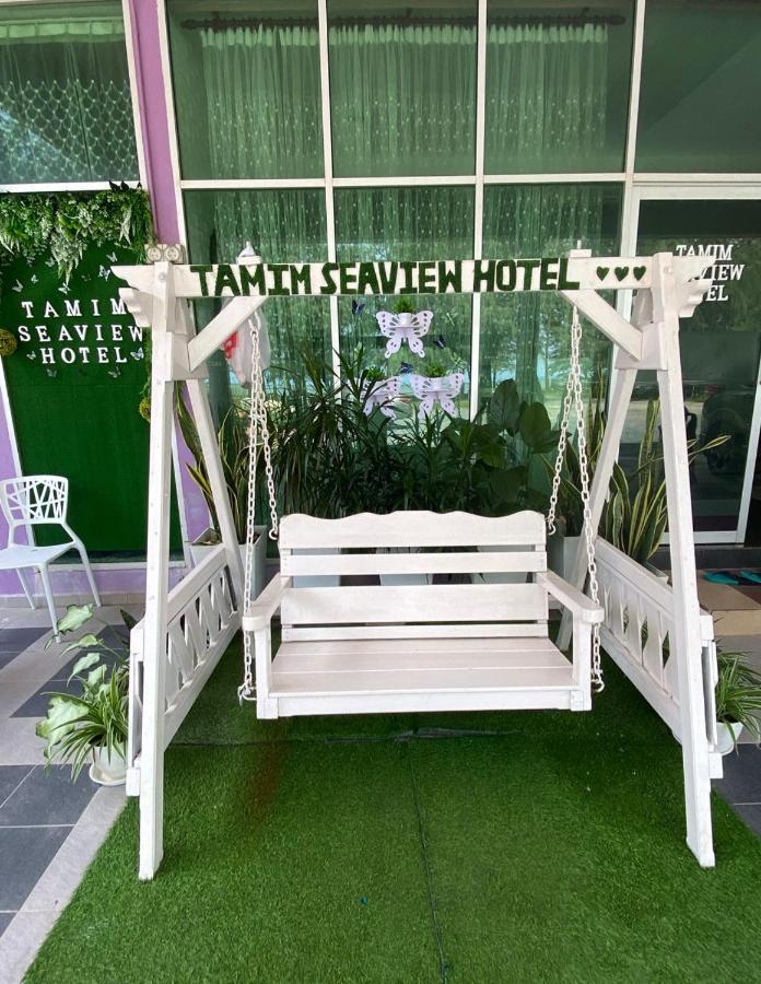 Paka Tamim Seaview Hotel 외부 사진