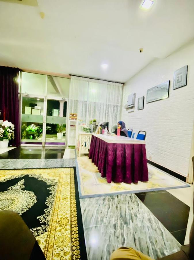 Paka Tamim Seaview Hotel 외부 사진