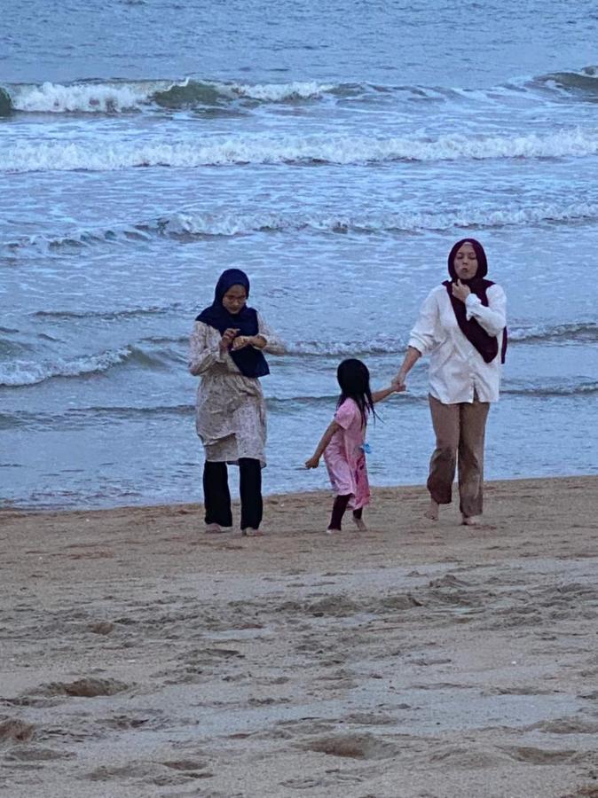 Paka Tamim Seaview Hotel 외부 사진