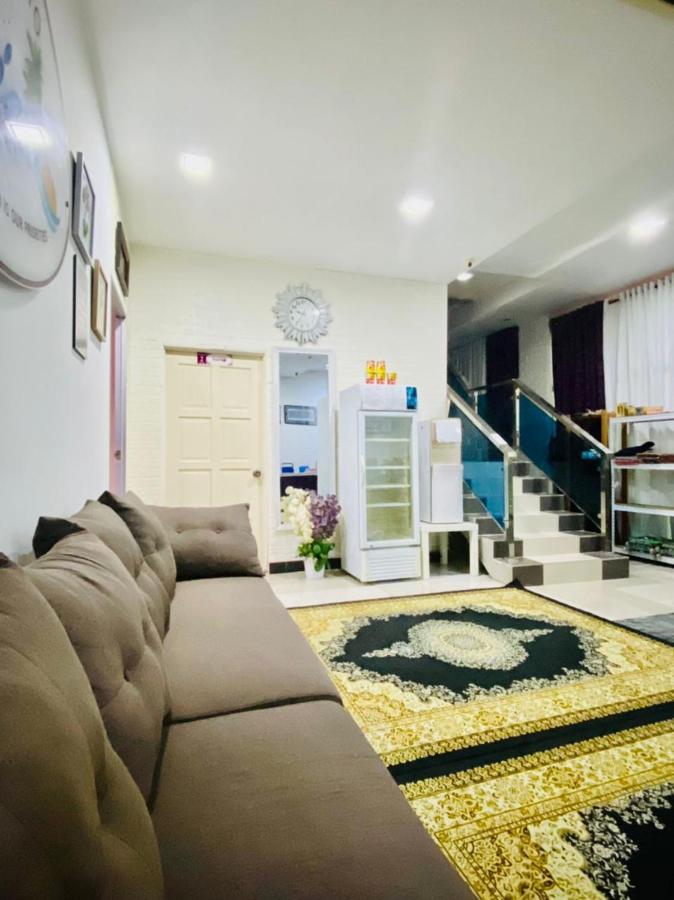 Paka Tamim Seaview Hotel 외부 사진